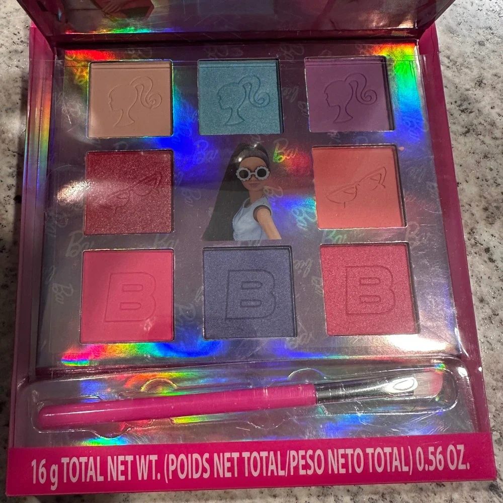 Barbie Shadow Palette with Mirror‎ 8 Shades Makeup Kit for Kids New